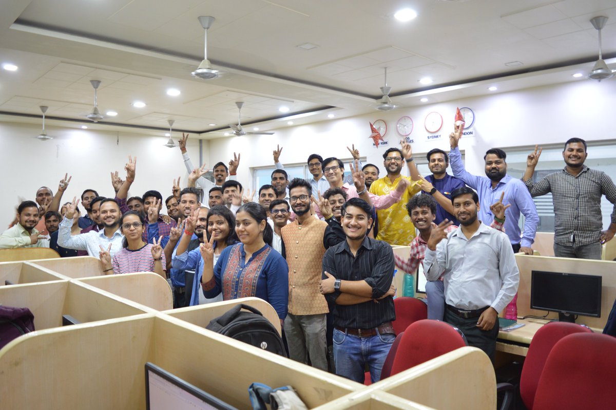 iquincesoft's tweet photo. Wishing you and your family a very Happy and Prosperous Diwali… May we all grow together and touch new heights of success in this coming year with our hard work and dedication. Wish you a prosperous Diwali! https://t.co/RoKpnPlaJs