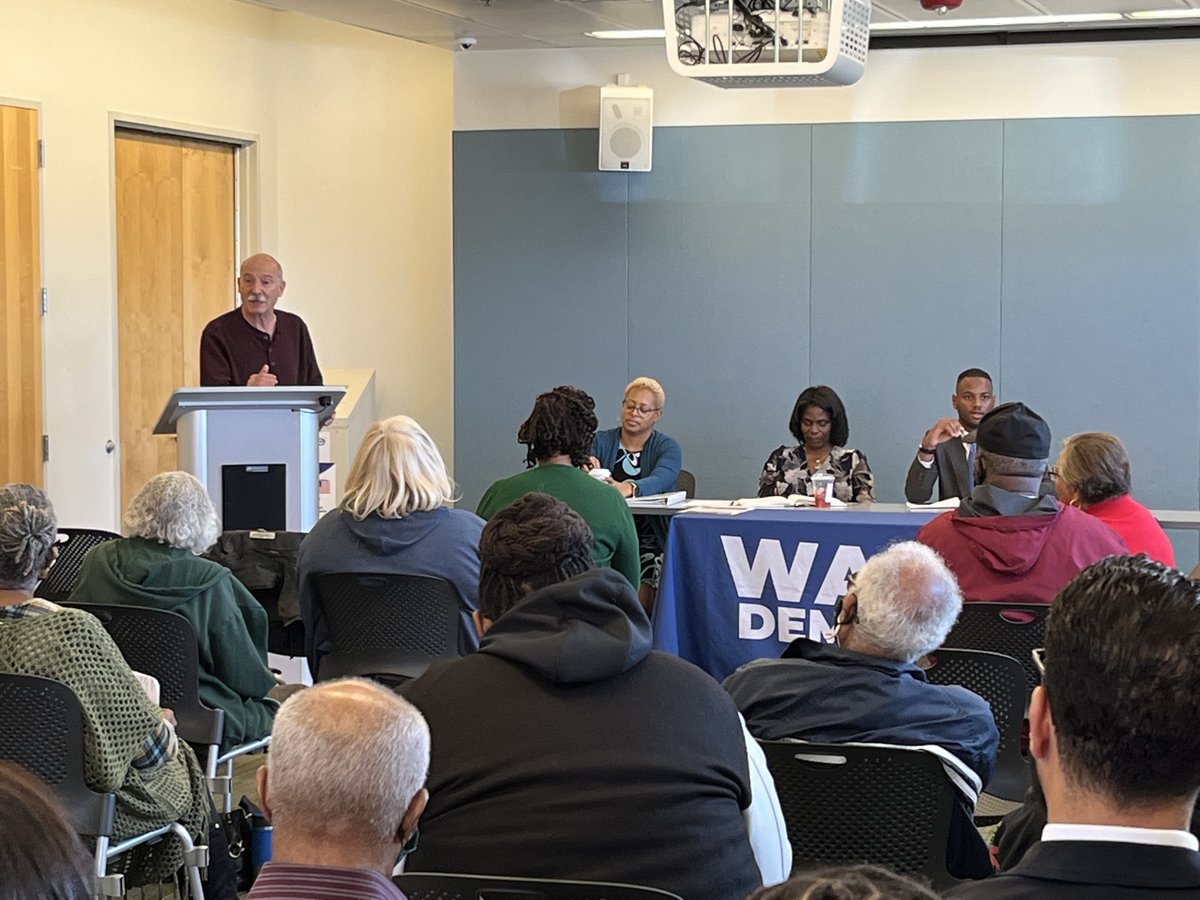 VoteMendo's tweet photo. It was great to see so many friends at the @Ward7Democrats general meeting today. Thank you for your ongoing support, and I look forward to continuing to work to make DC safer and more affordable for all. Vote by November 8th! https://t.co/Ghdc5rvFt2