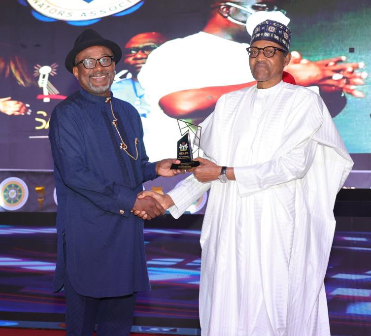 SLWG_NCDMB's tweet photo. Dear ES @OfficialNCDMB indeed a golden fish has no hiding place, your  impact in the industry is glaring, on behalf of all of us in the sectorial working group, we say congratulations sir @wabote_simbi https://t.co/c8c7ol4QUd