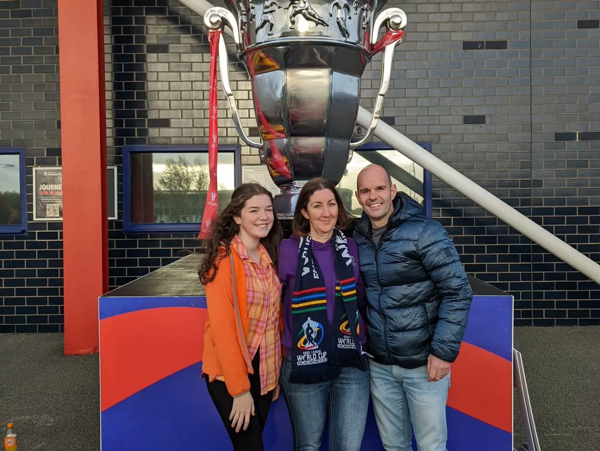 Madrunners1's tweet photo. Watching England V France #RWC2021 with #TeamMadRunners
@StreetGames #TeenMadRunners #Inspiration2022 #Thisisrealimpact #RLWC2021 #teenmadrunners #minimadrunners 🏃♀️🏴 🇫🇷 🏟️ 🏉 Rugby League World Cup 2021 https://t.co/n19PtBLy1W