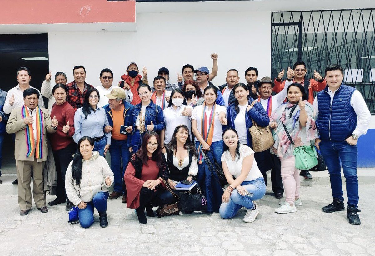 Gran equipo de #SomosRuralidad, tuvimos nuestro primer taller de planificación junto a los candidatos a Juntas Parroquiales. 

Somos un equipo comprometido con el proyecto político de <a href="/LoroHomero/">Jorge Yunda Machado</a>, <a href="/G_Churuchumbi/">Guillermo Churuchumbi</a> y <a href="/CarlaCevallosR/">Carla Cevallos Oficial</a> <a href="/JuntosGente/">Gente linda</a>