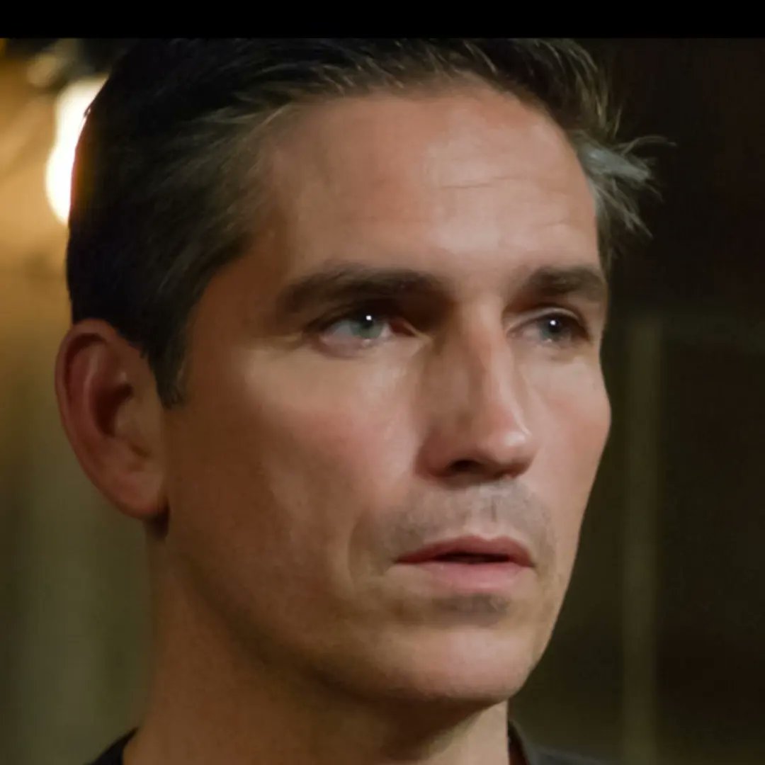 SusanVorderstr4's tweet photo. Person Of Interest
"Get Carter" S1.E09
#personofinterest #getcarter #johnreese #maninasuit #mrreese #jimcaviezel #jimcaviezelactor #jimcaviezelpics #jimcaviezelfanpage #sexiestmanalive #hotcelebrities #Celebrities #celebritypictures https://t.co/DTfwSR5ld1