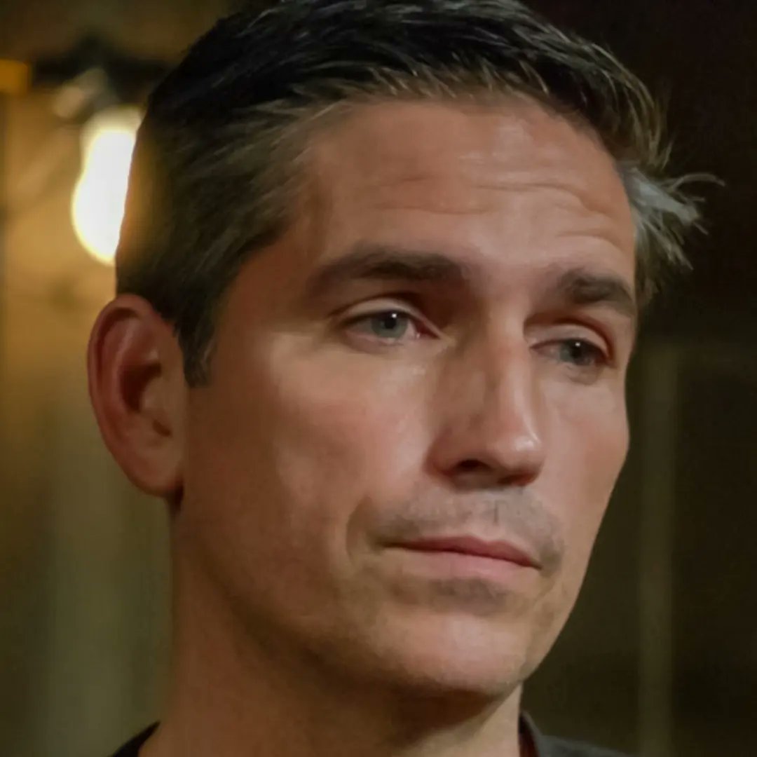 SusanVorderstr4's tweet photo. Person Of Interest
"Get Carter" S1.E09
#personofinterest #getcarter #johnreese #maninasuit #mrreese #jimcaviezel #jimcaviezelactor #jimcaviezelpics #jimcaviezelfanpage #sexiestmanalive #hotcelebrities #Celebrities #celebritypictures https://t.co/DTfwSR5ld1