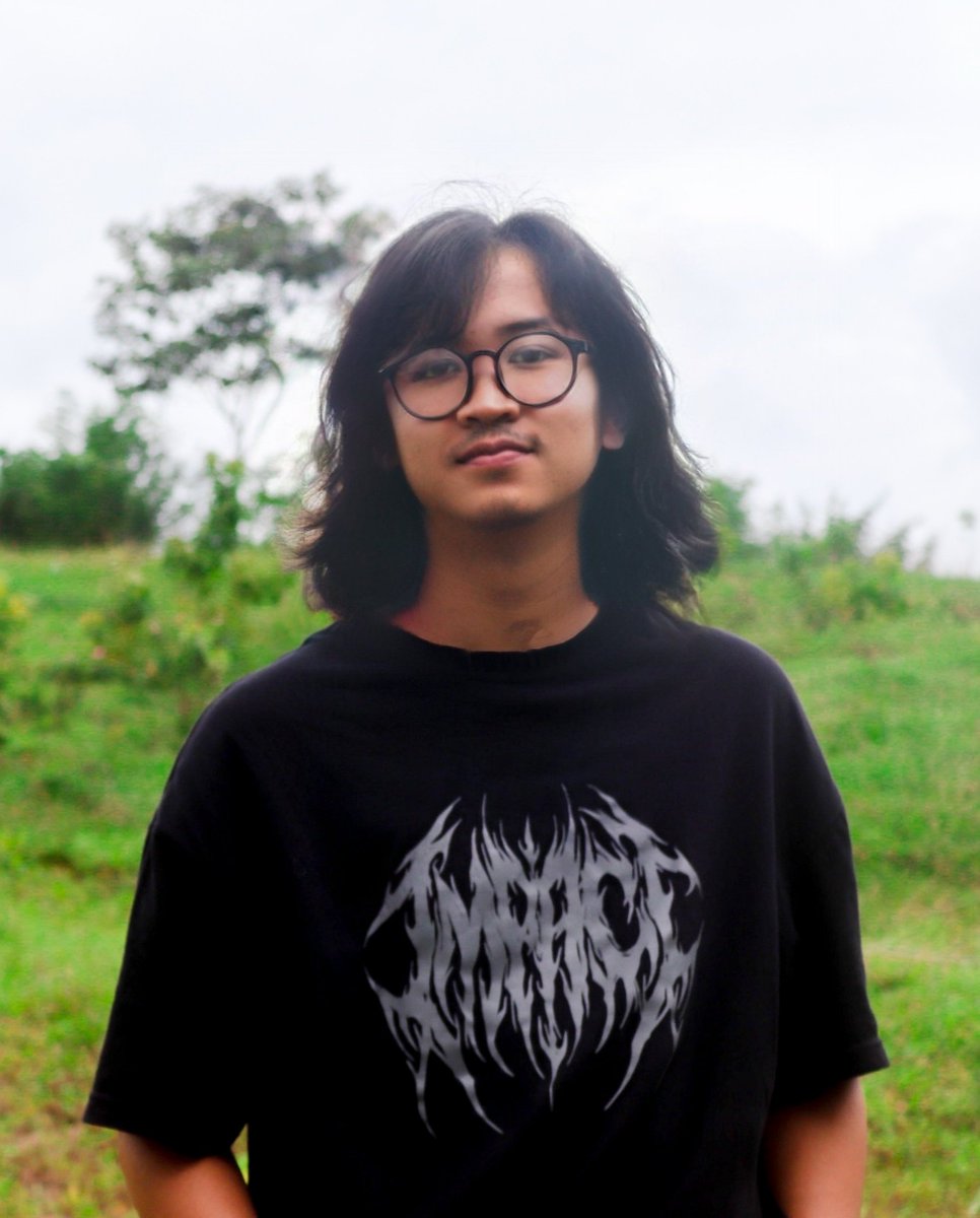 sendal_daimatu's tweet photo. Spill foto gondres kalian!!! https://t.co/5ZZDKEzHCR