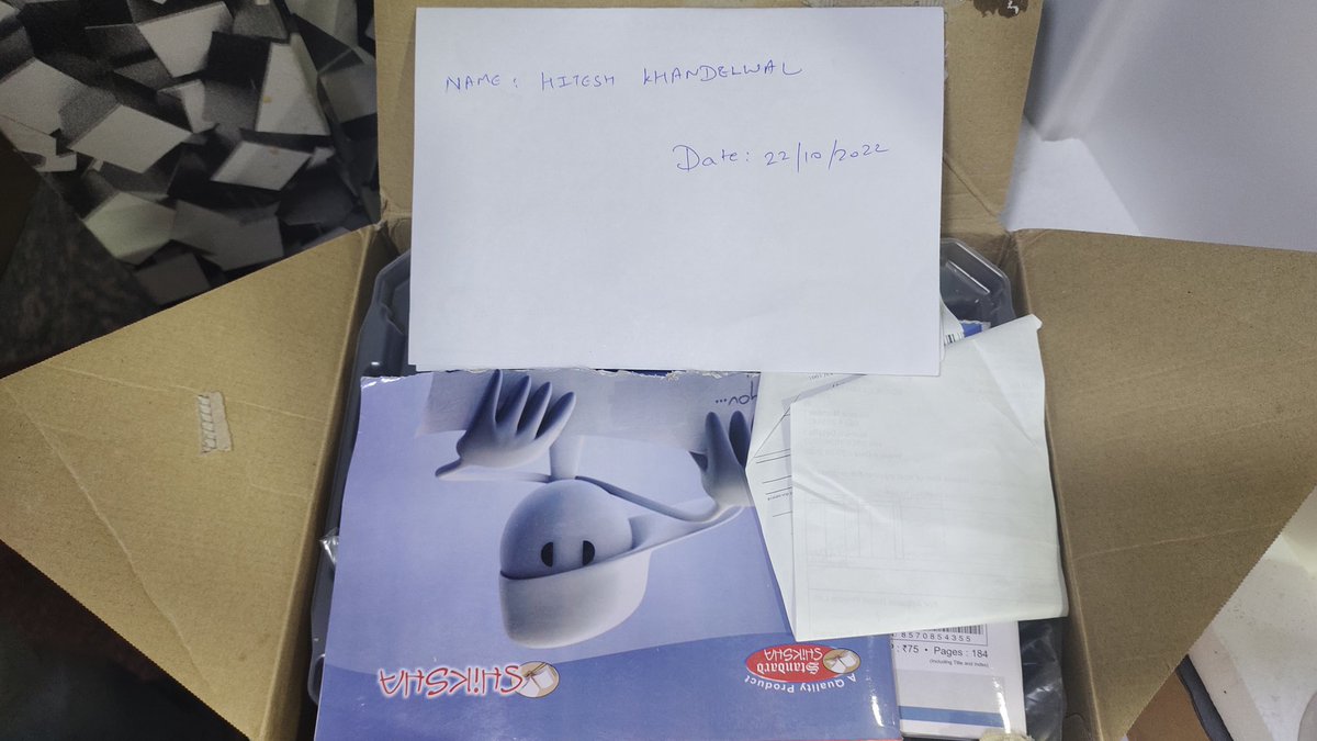 hitskh's tweet photo. @AmazonHelp @consumerforum_
@PiyushGoyalOffc
Received a Nikon camera dummy/rough notebook teared in box of canon camer, while ordered a canon 90 d camera worth 1,11,990/-. No resolution provided. Open fraud and scam done by amazon. It's my hard earned money. Amazon can't loot https://t.co/0VnOLmyEQ4