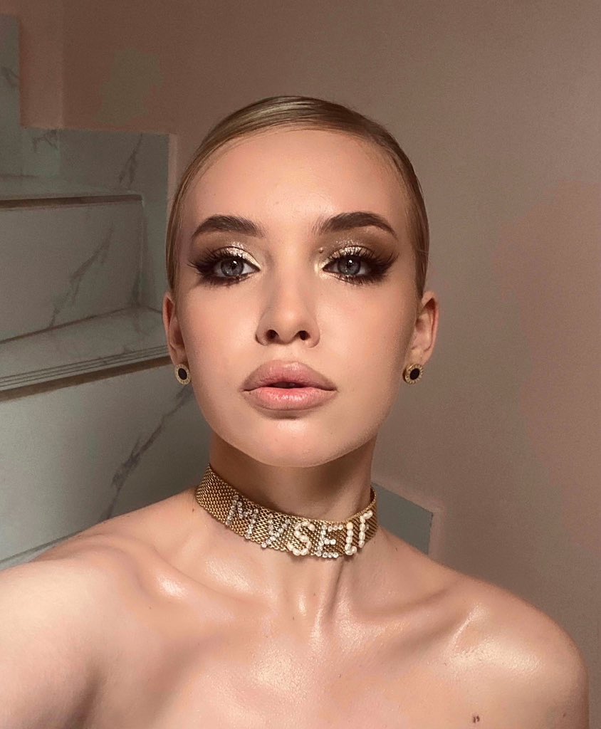 I'd like to publish my thoughts as well as my feelings here. Nice to meet you)🫶🏼