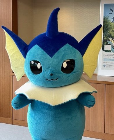 PokemonGems's tweet photo. this Vaporeon mascot is too cute https://t.co/oyF7A3Z4lw