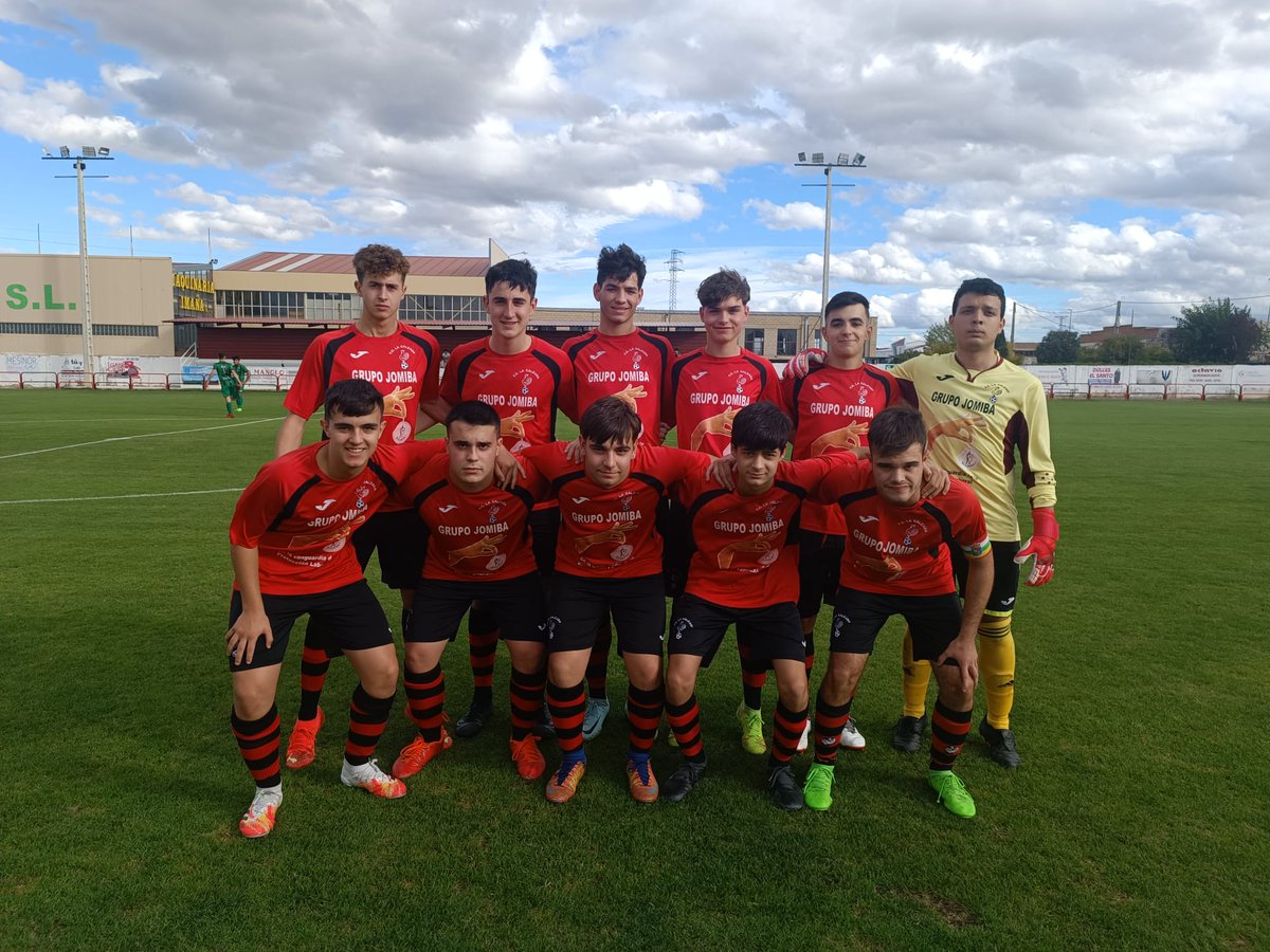 CalzadaJuvenil's tweet photo. ¡Volvemos con la banda! 

Los nuestros consiguen la victoria por la mínima ante el #Tedeón en una bonita tarde en el #Rollo.

Sacamos los 3 puntos en un partido muy trabado por las faltas.

Solitario gol de Eneko que nos situa en posiciones de ascenso.

#juvenilmibandafavorita https://t.co/dIpZqAwhyc