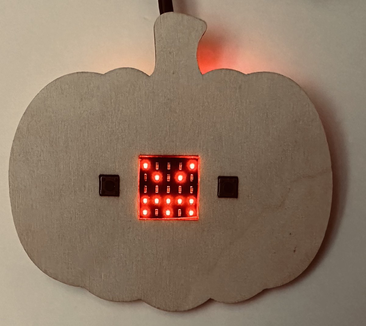 The St. Louis Scoutbotics activity included an animated/interactive micro:bit jack-o'-lantern #microbit