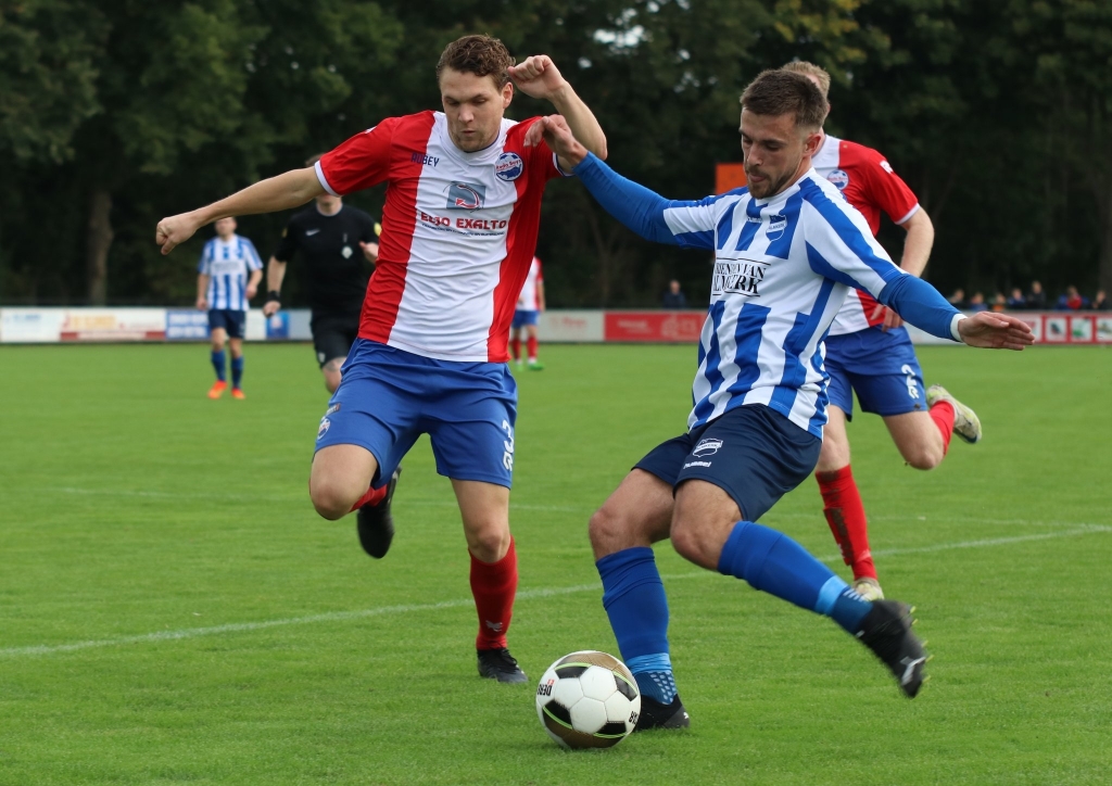 RVoetbal's tweet photo. Almkerk leeft mee met Toon van Drunen en recht de rug tegen Roda Boys -  https://t.co/Hi8TUaaxjA https://t.co/LaKHQVt7Qk