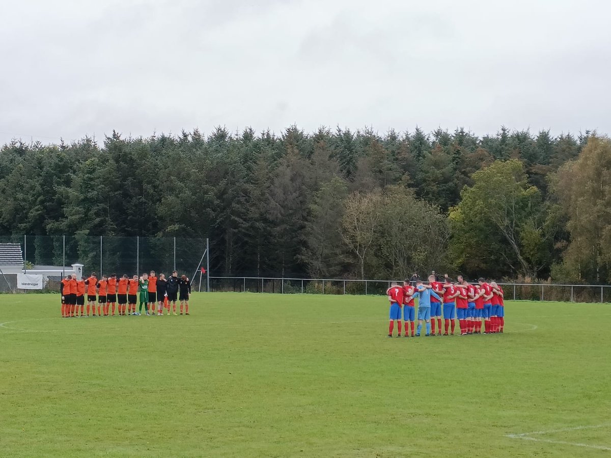 Premier Division Result: 
Rosario 1-3 Islandmagee. 
Workman, McMurtry and Baird. 

3C Result:
Island 2s 7-0 Barn Utd.
Wilson x2, Monaghan, Lough, Knox, Bright, OG. 

Both teams + the opposition they faced were impeccable paying their respects for the late William Ross today.