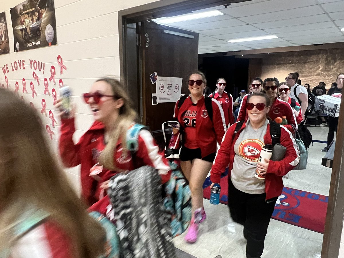 OZ_Trojans's tweet photo. The Lady Trojans are ready to take on Neodesha in the first round of sub-state! Let’s Go Big Red! https://t.co/LkJrg21vFb