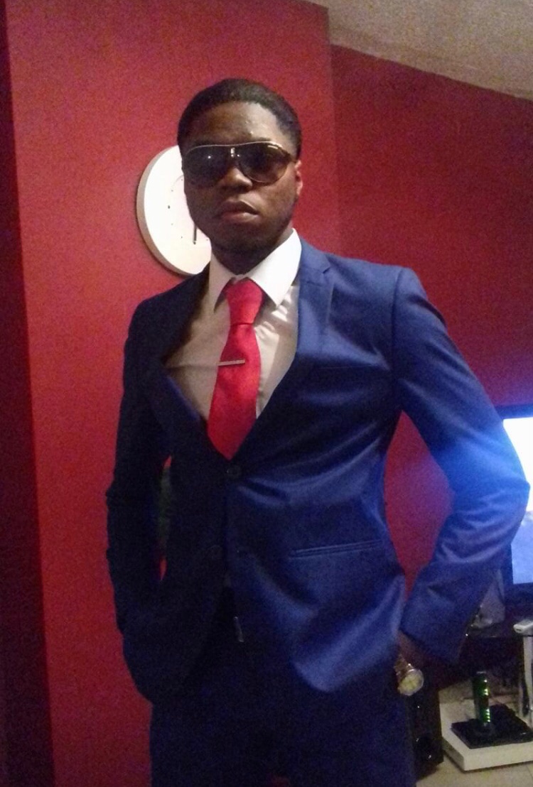 icb_quincy's tweet photo. FRESH LA PEUFRA et son équipe sont des violeurs ⚠️ 

Faut savoir que cela fait des années que ca dure!!! Il est temps pour lui d’assumer les conséquences !!!! 

@Fresh_lapeufra @Planete_Rap  #nouvelleecole https://t.co/VPC1Bs0qh1