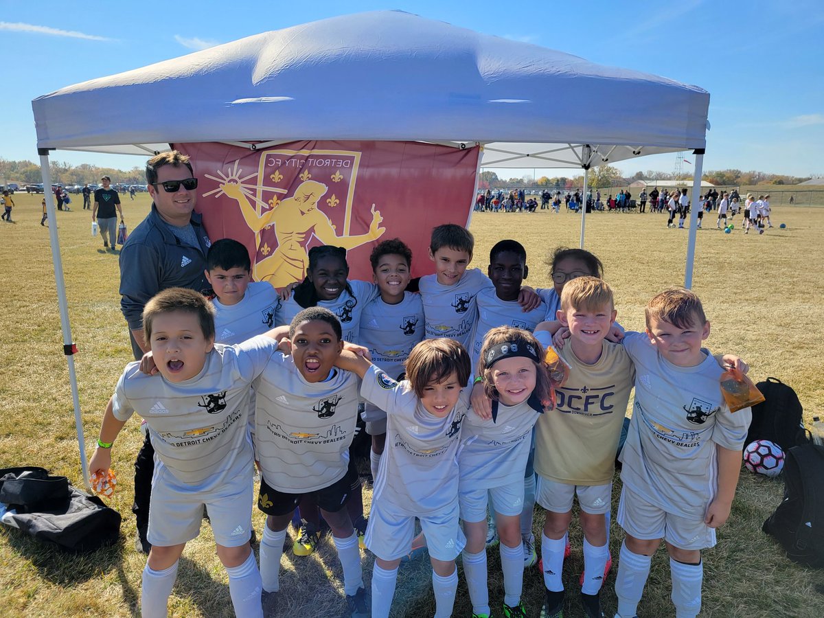 rkjohnson's tweet photo. ⚜️ Detroit City FC Youth Downriver Rouge 2013 vs Royal Oak FC 2013 Boys Black at the WAZA FC Spooktacular ⚽️ 🎃 Starting out with a 4-2 win! @DetroitCityFC  @DCFCDownriver @putekj13 #DCTID https://t.co/cc70nrHzEm