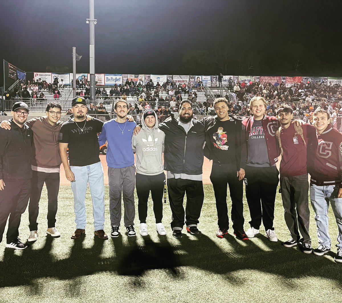Coach_Eazy55's tweet photo. Lucky to have seen some of my former players last night. Proud to have coached these young men. It was great seeing all of them and hearing what they are doing now. Still missing a few players, one in particular. But he was definitely on our minds and our hearts. #LLLP #AlphaUnit https://t.co/bfkTlx0D8o