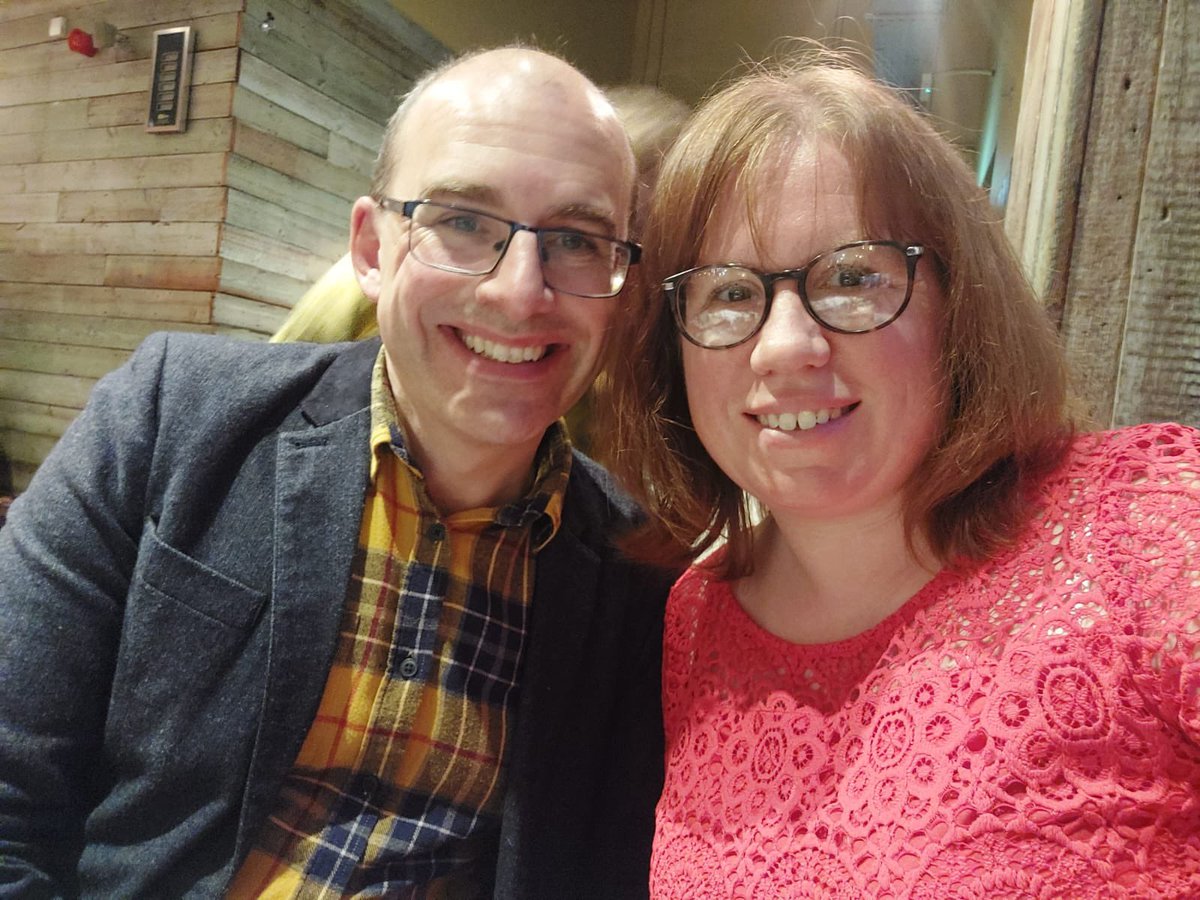 joseph_carterUK's tweet photo. We’re at @ArenaSwansea to watch @sixthemusical . Very excited #DivorcedBeheadedLive https://t.co/4b7l4K0c0V