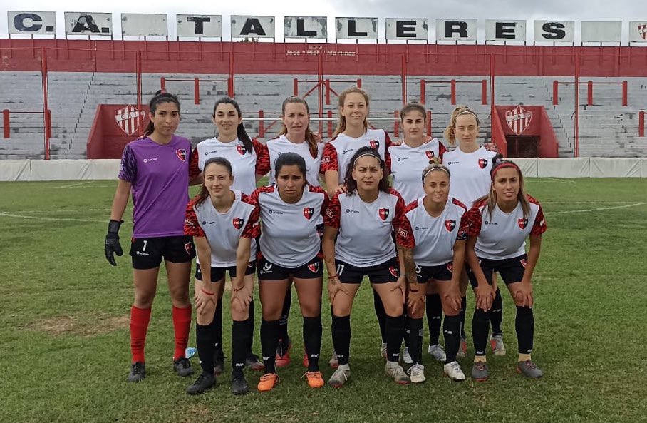Victoria de las leprosas ⚽️ Con goles de Laura Sequeira y Pamela Chindamo, @NewellsFem superó 2-1 a Talleres (RE) como visitante. Vamos 💪🏼