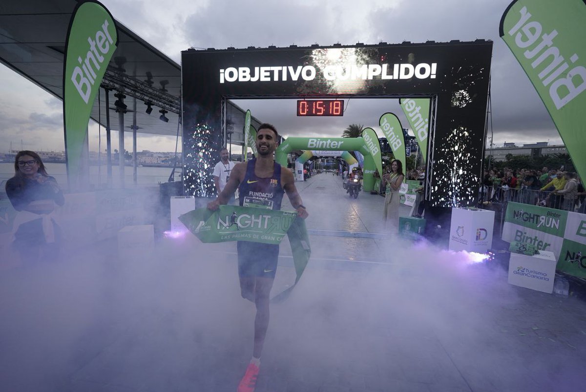 BinterNightRun's tweet photo. 🏃🏻‍♂️🏃🏼‍♀️ ¡La #MareaVerde ya inunda las calles de #LasPalmas de #GranCanaria con la salida de las distancia de #5K! 💚🙌🏼

¡Vamos #Nightrunners! 🙌🏼

#BinterNightRun #BinterNT #NightRun https://t.co/cHyFtrQ9zh