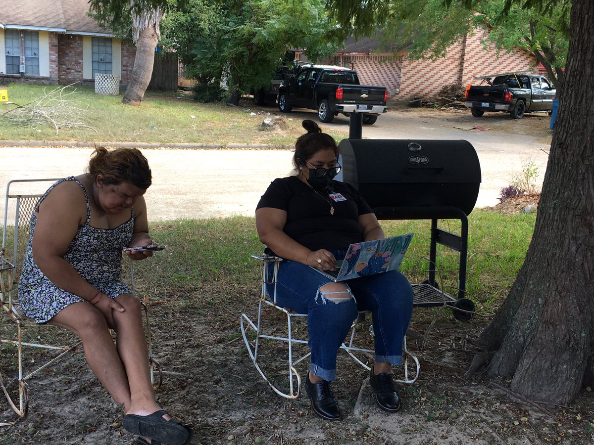 Hill_AISD's tweet photo. The weather today is perfect for conducting home visits, connecting with our families and completing AISD Annual Updates! ☀️ 🍁💻 #AldineConnected @AldineISD @Garciamari2001 @whiteconstance1 @DrFavy #KeepGoingKeepGrowing https://t.co/BjeZwLaOjE