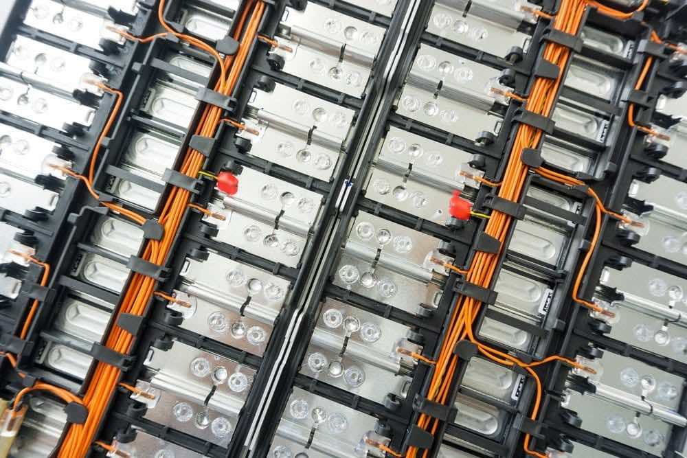 inaoficialmx's tweet photo. #FuturoDeLaIndustria 🚀
#Harvard desarrolló una #BateríaDeLitio de estado sólido que es estable; carga en 3 minutos; y tiene una vida de ~20años. La startup #AddenEnergy planea desarrollar esta tecnología y usarla en #VehículosEléctricos en 5 años.
👉 https://t.co/SN2dg0gmgQ https://t.co/egFB30fTsT
