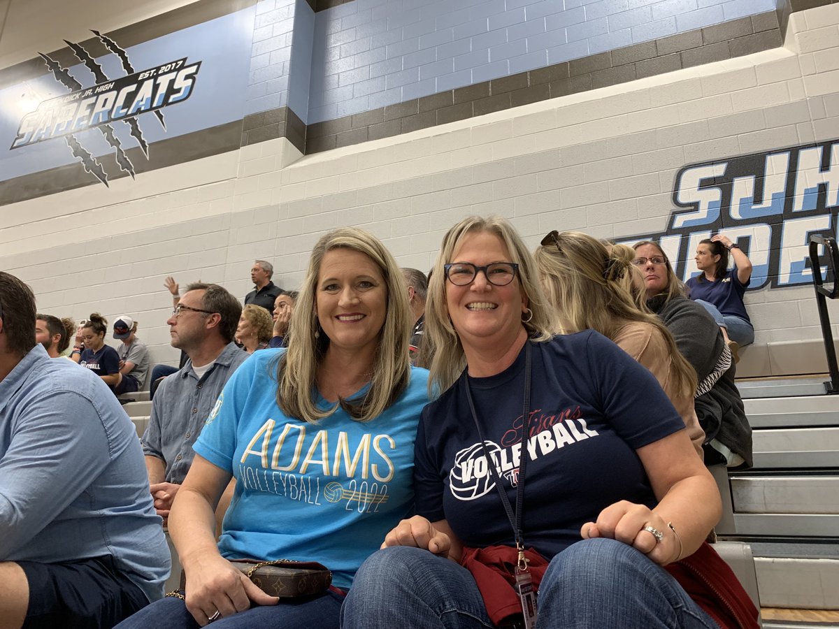 It’s great to see our Tays JH and Adams JH Principals supporting their 8th A Volleyball teams and coaches in the Championship! #onekatyisd ⁦@Drmitzner⁩ ⁦@EjBrodt⁩ ⁦@katyisd⁩