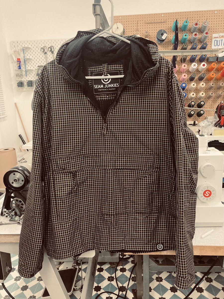 seamjunkies's tweet photo. Item no. PS-45 Overhead 1/4 Zip in Black Nylon with a small white & yellow geometric pattern. Bit wild but giving off 90s Ski Jacket Vibes 😎 Coming soon…. #outerwear #menswear #90sfashion #vibes #Skijacket #anorak #coat #jackets #seamjunkies https://t.co/Lvpus7Y2GE