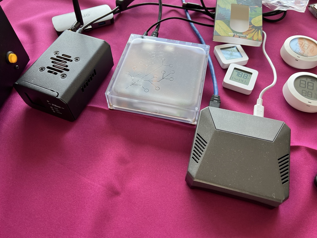 Fun to see some local #RaspberryPi aficionados at the Pi Jam in #stlouis today!

Can you spot the <a href="/KubeSail/">KubeSail</a> PiBox and the <a href="/home_assistant/">Home Assistant</a> Yellow?