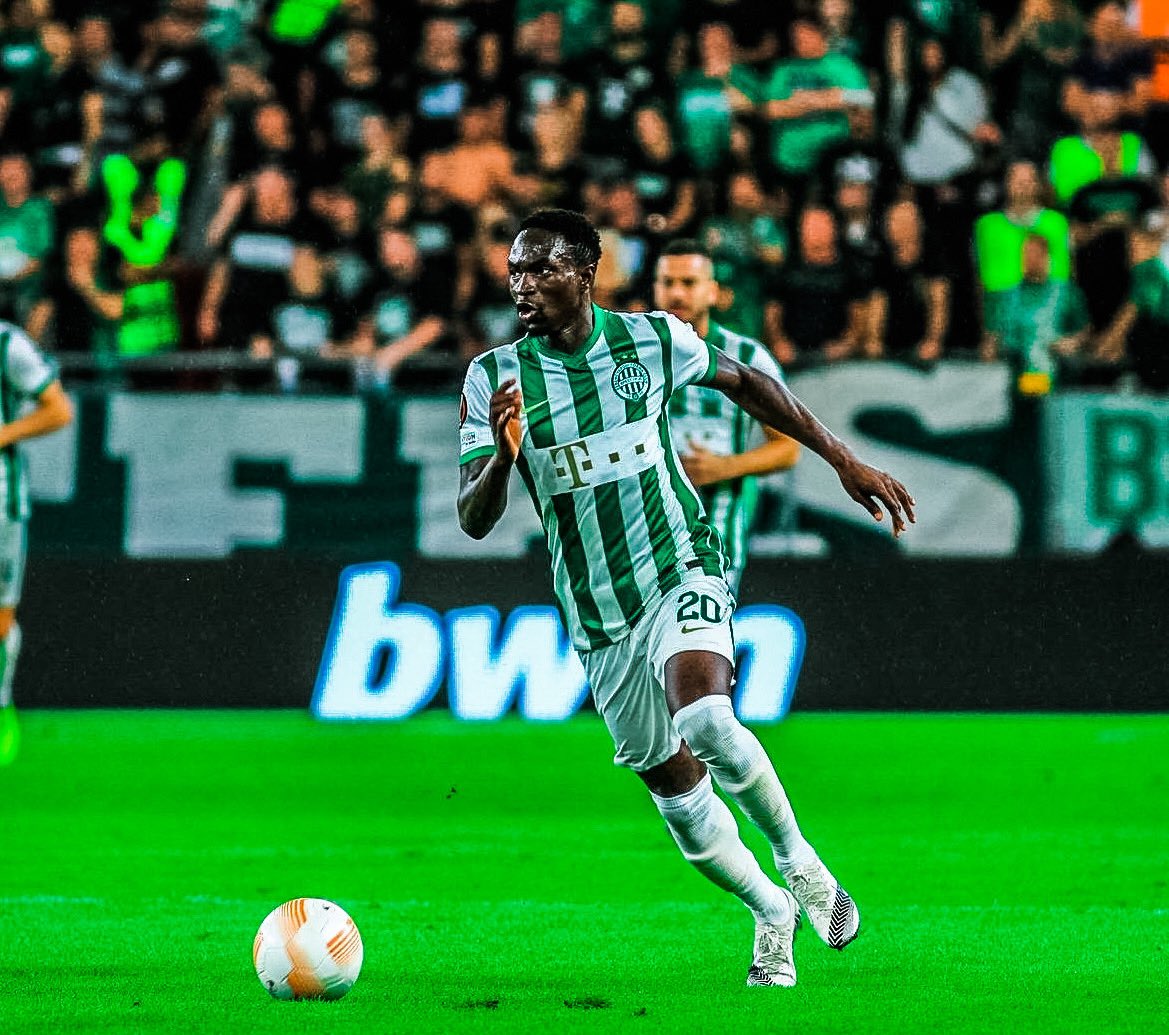 🟢⚪️  Adama Traore « Malouda » a retrouvé le chemin des filets, lui qui n’avait plus marqué depuis septembre et de quelle manière… un doublé !

Il en est a 14 buts TCC, 7 buts en 10 matchs de championnat et est co-meilleur buteur du championnat hongrois ✨🙌🏾

🦅🇲🇱 <a href="/TraoreDamiss/">Adama Traoré</a>