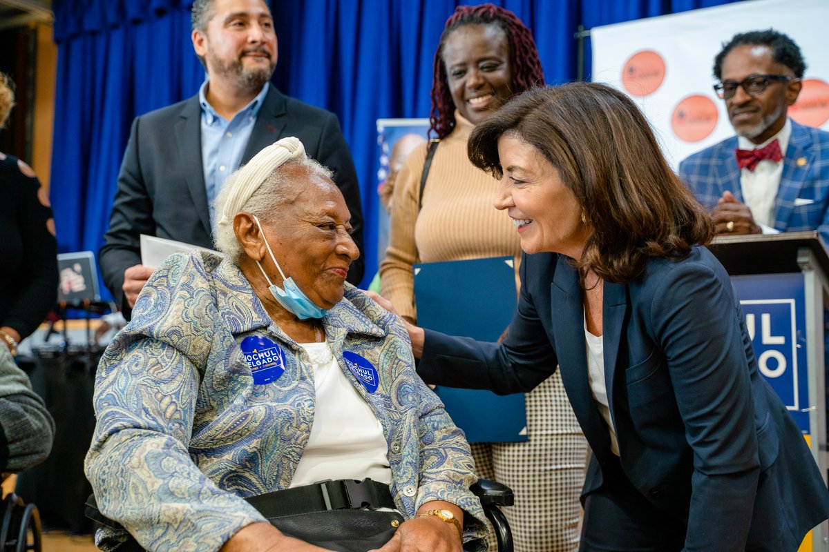 Kathy Hochul tweet media