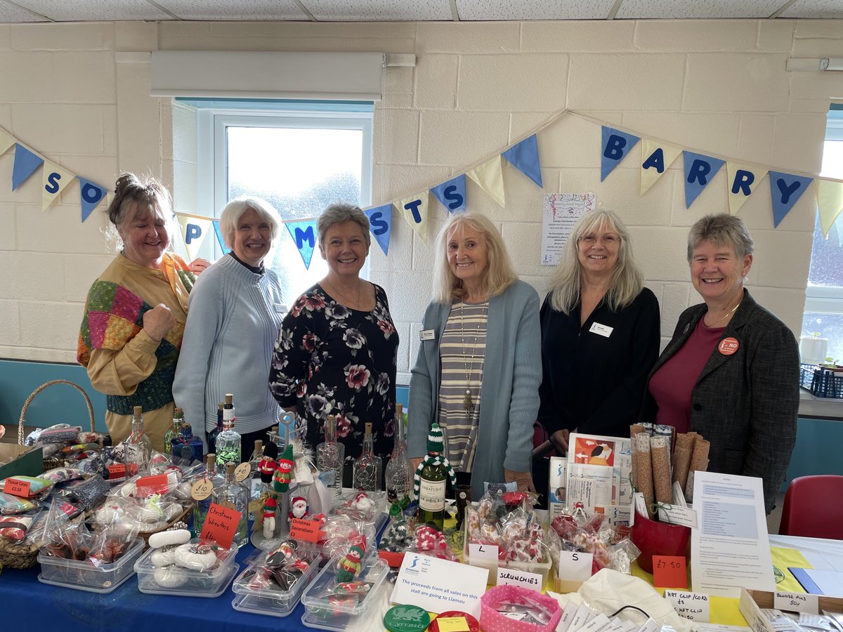 Wonderful support for the Barry Soroptimists and Barry WI Craft Fair at Highlight Park Community Centre supporting Llamau and other charities ⁦@barrydistrict⁩ ⁦@LlamauUK⁩ ⁦@WomensInstitute⁩