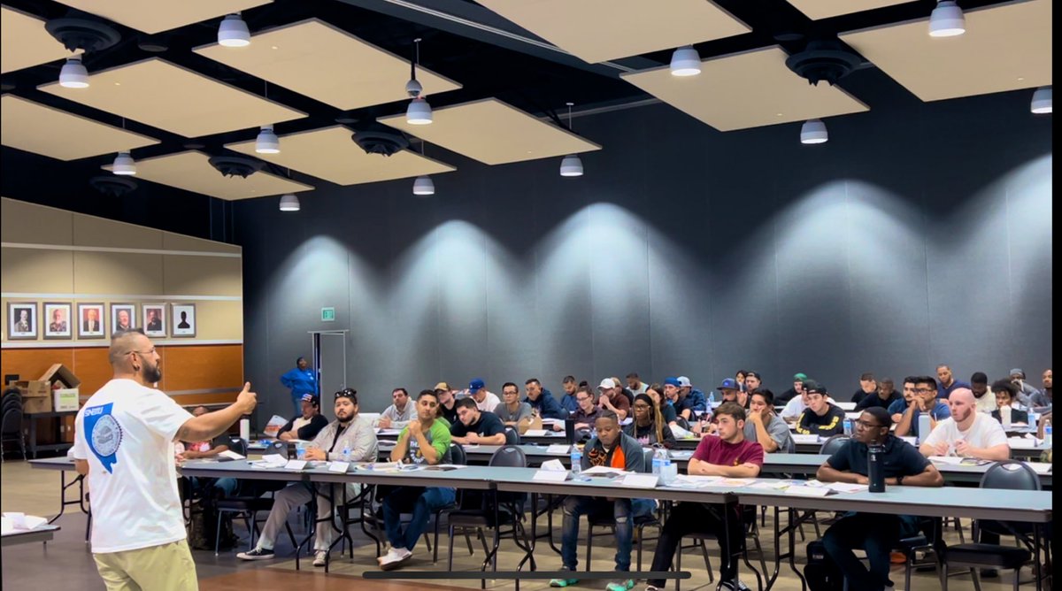 SNBTU1960's tweet photo. Thank you to our brothers and sisters at IBEW for allowing us to stop by and speak to their apprentices on the importance of voting, and getting civically engaged. Early voting opens TODAY! #IBEW #Local357 #Apprentice
https://t.co/YxPAriLe2a https://t.co/U1KW6RETuN