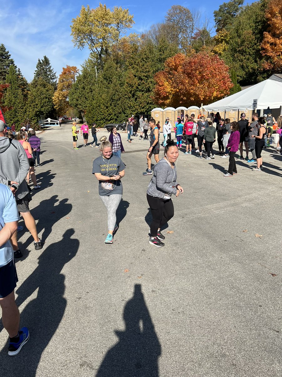 kylehoops24's tweet photo. #TheFall50 nice handoff! Team Witty Banter https://t.co/5v93zg1FSX
