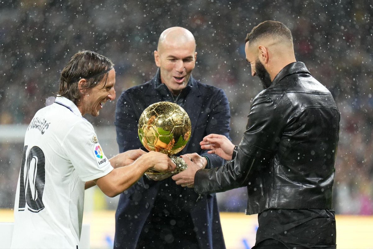 RealYazan's tweet photo. Monsieur Ballon d’Or 🤩 https://t.co/EtDa3Y8vlS