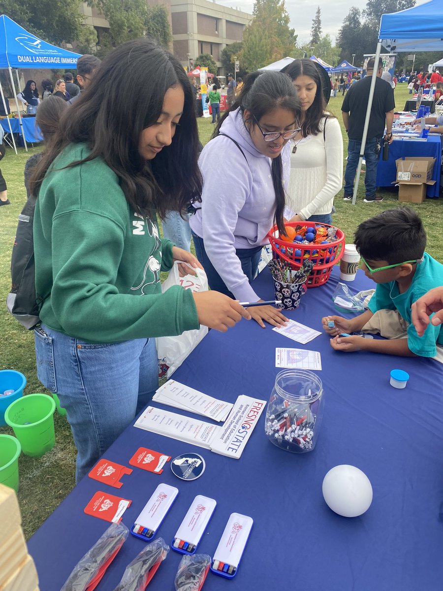Enseñamos en el Valle Central tweet media