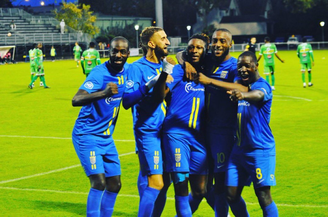 KARLOLIVE's tweet photo. Fin de match au stade Léo Lagrange entre l’@AsPoissyFoot et le Saint-Pryvé-Saint-Hilaire #SPSHASM
pour la 8ème journée de National 2.
#Poissy gagne 2 à 1. Une 6ème victoire en 7 rencontres de championnat! #National2 ⚽️
#paris2024 #espritsportif 🇫🇷 https://t.co/r8AlxShCeO