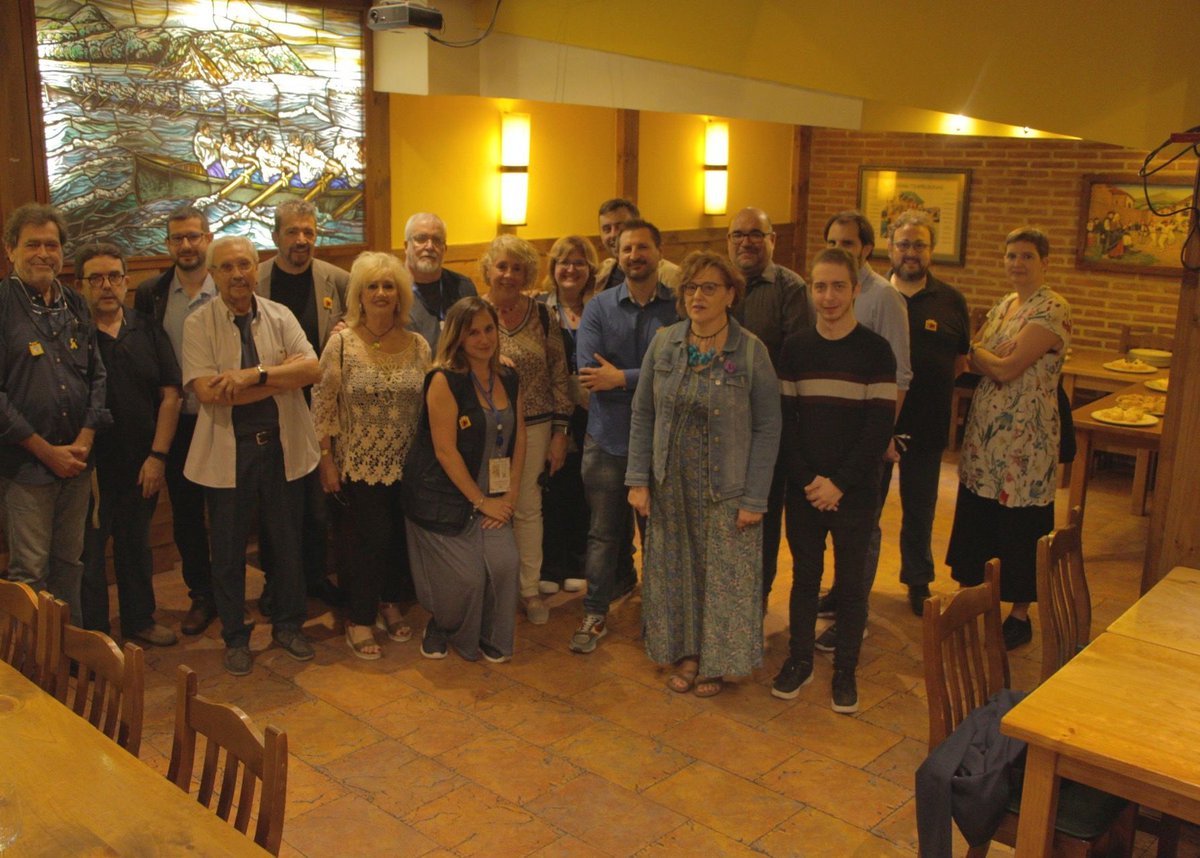 DavidLabrador23's tweet photo. Hoy he podido asistir a la III Jornada del #Tradicat de #Sants organizada por @CarrerdSants. Desde @CiutadansBCN queremos felicitar a los organizadores del evento por su gran trabajo y agradecer sus atenciones durante la visita que hemos realizado con ellos. ¡Todo ha sido genial! https://t.co/e1e8NgTLq5