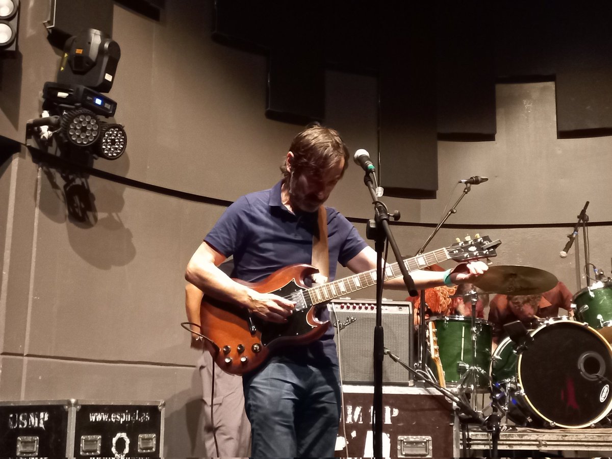 Y ahora deseando escuchar a <a href="/francisconixon/">Francisco Nixon</a> con la Costa Brava