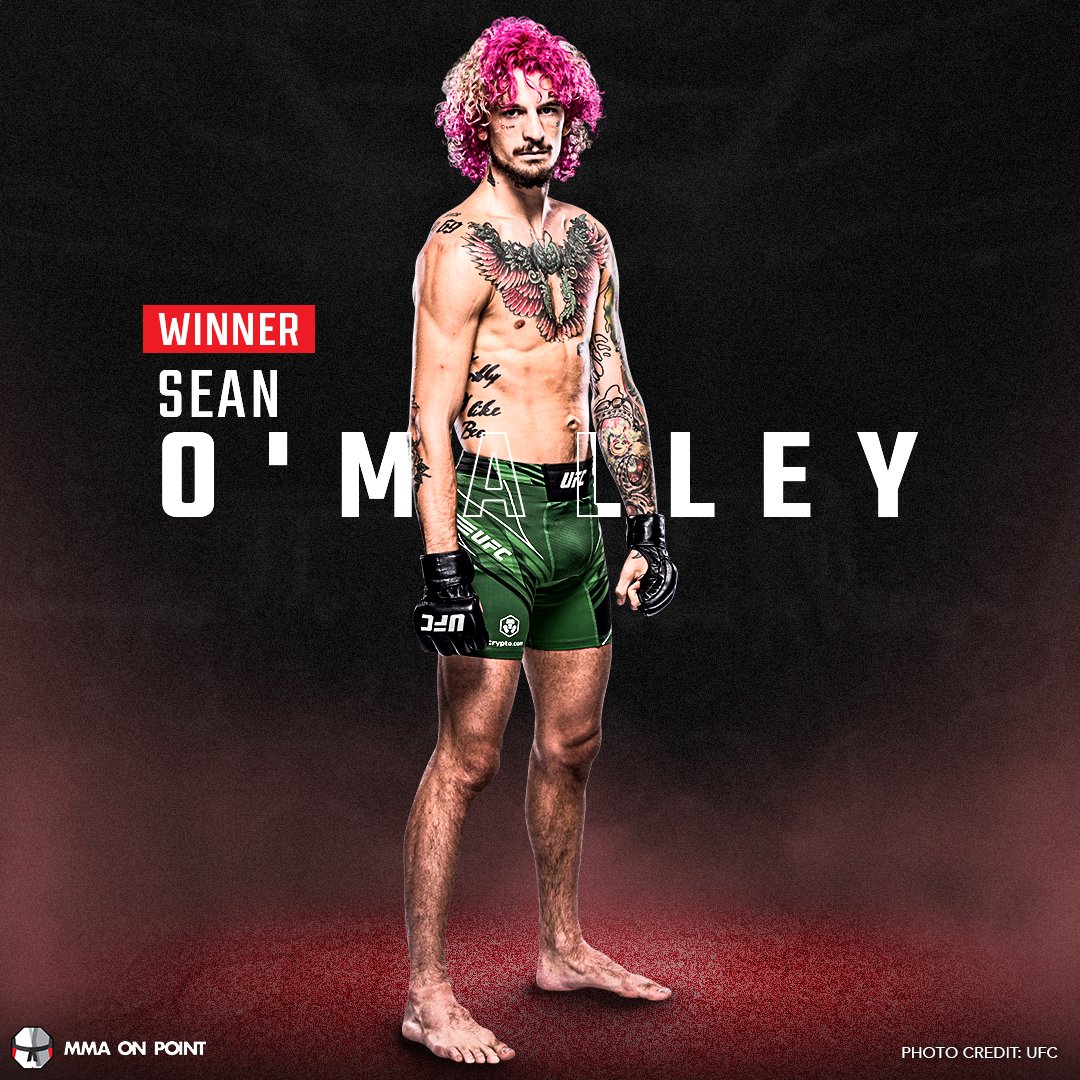 mmaonpoint's tweet photo. HE. DID. IT. #UFC280 https://t.co/pe7Hb1ABZ4