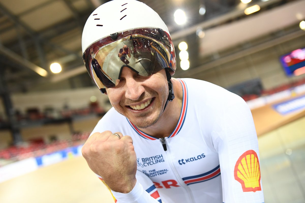 BritishCycling's tweet image. Saturday night fever! 🕺🤩
Smiles all round for our riders as they bring home six gold, two silver and two bronze medals from day three of the Para-Track World Championships! 🌈🥇🥈🥉
Read the round-up: britishcycling.org.uk/gbcyclingteam/…
#SQY2022