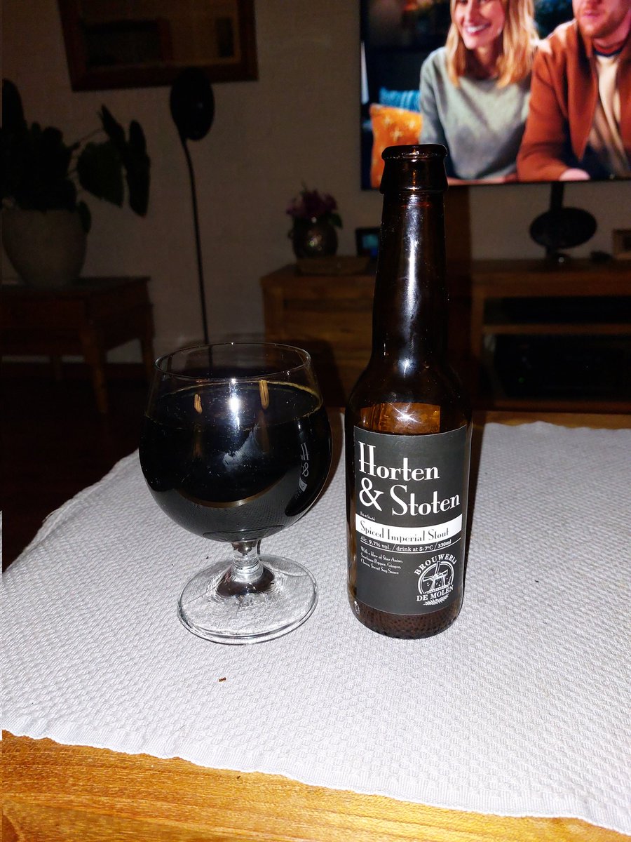 BenschopElroy's tweet photo. #Stouttime a Horten & Stoten 9,7%๐ป๐ณ๐ฑ from @molenbier #stout spicy #beer complex flavors ginger anise peppers clove fantastic aftertaste ๐๐ Happy Stouturday #beerlovers #craftbeer #DutchCraft #bier #ale #cerveza #beergeek #cheers https://t.co/Xp6oNDe0g9
