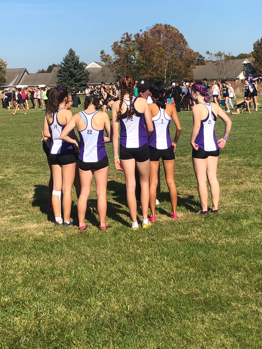 LKWD_DrG's tweet photo. Congratulations to all the Lakewood Rangers who competed in today’s CC District meet and to 3 Regional Qualifiers—Luka Bork, Charlie Payne and Josie Kavc! https://t.co/O5sU4Jgl7G