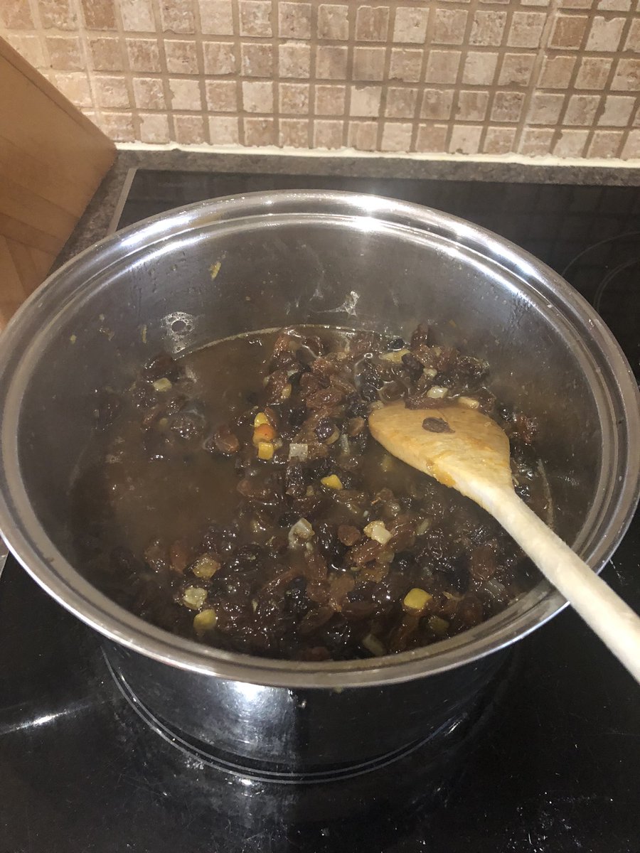 sarahwhittingh8's tweet photo. Christmas cake done. Plenty of time to keep feeding it with the good stuff #boozycake https://t.co/tepq3iWF70