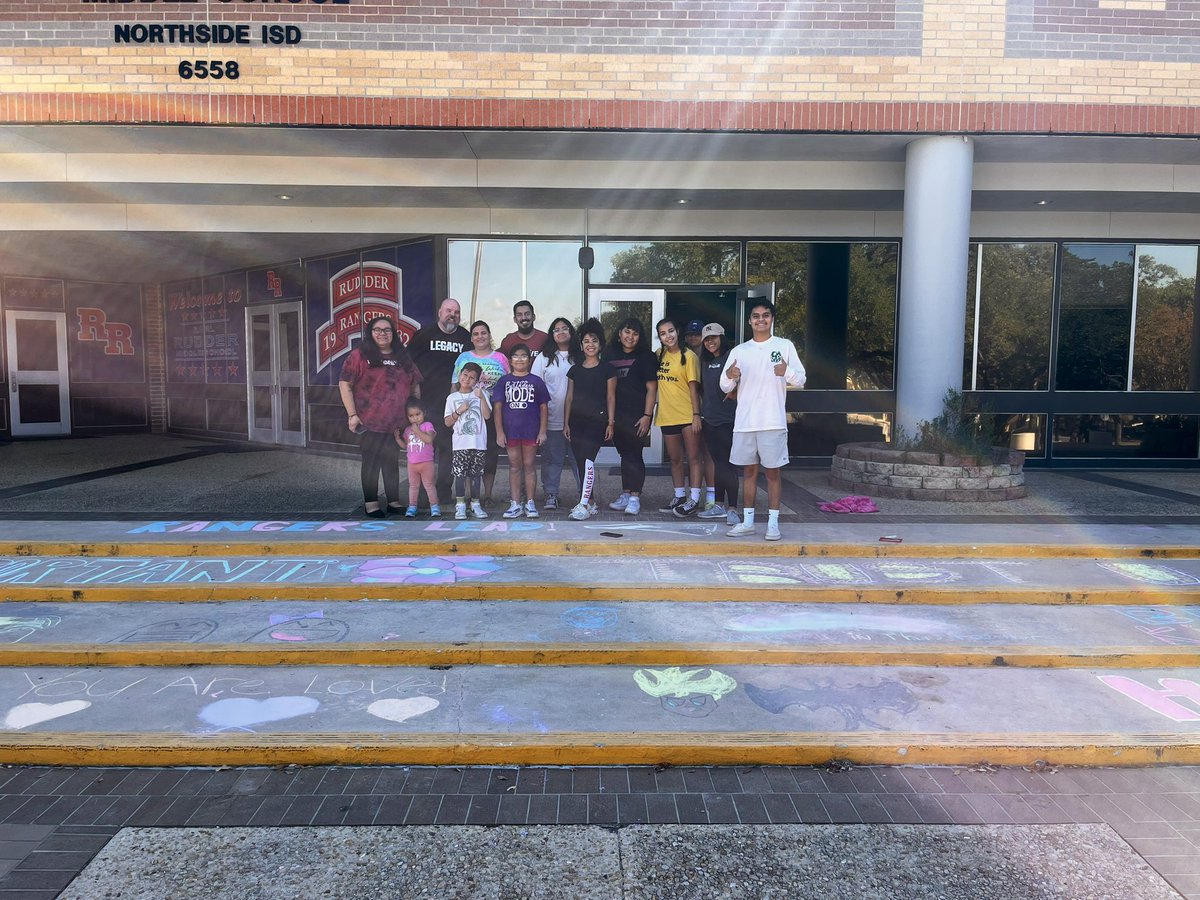 engagewithMsZ's tweet photo. A HUGE thank you to our friends from Faith Church for loving on our campus this morning with positive intention, pure kindness & creative chalk art! We’re beyond thankful to have a community that shows up for us 😊 #ServeDay #CommunityEmpowerment #RangersLEAD #WhereMsZwanders✨ https://t.co/az0wVa7Wzz