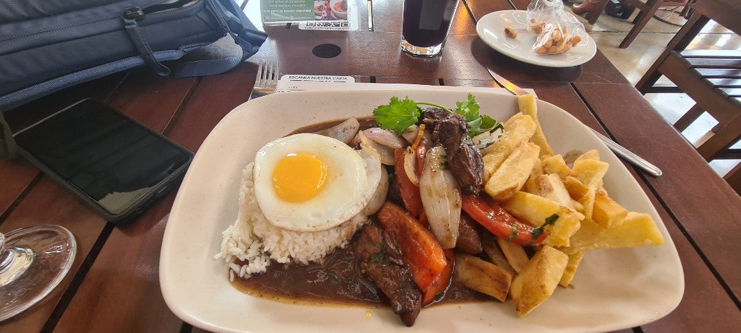 d0kkU's tweet photo. I'm at Caplina in San Isidro, Lima https://t.co/MC6FQhxZn5 https://t.co/xcz4IBSYuk