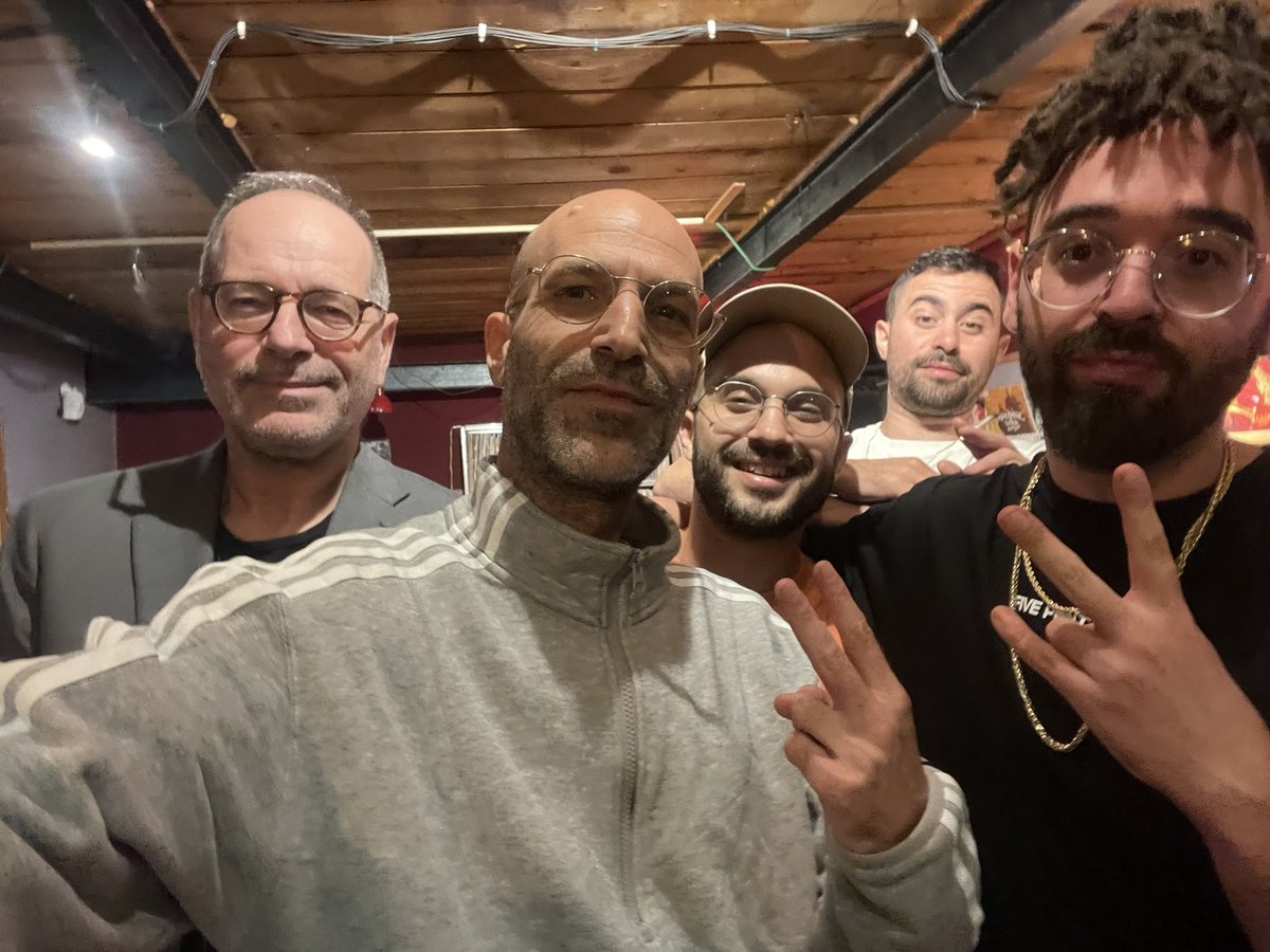 Oreoz2000's tweet photo. Thanks to @Sinth62T the G.O.A.T for blessing us with og vibes on upcoming @peled1 album @CohenBeats https://t.co/UyMThmCb3N
