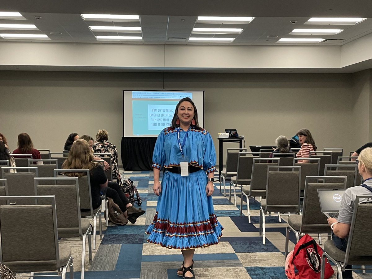 AnnieRiveraEdu's tweet photo. ⁦@LISDWL⁩ #lisdwl teacher ⁦@Griffin_MS⁩ Sra. ⁦@Doggett1979⁩ shares about authentic resources with fellow WL educators 🌏 in the state at #tflaafc22 by ⁦@TFLA_Tweets⁩ https://t.co/lxa8K4PDzf