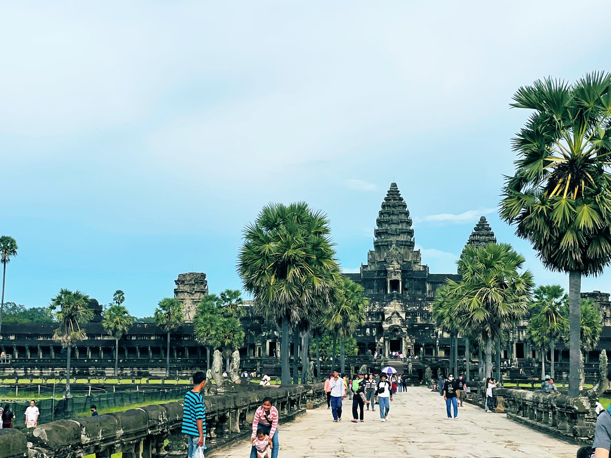 AdriBastC's tweet photo. #Angkor #OctavaMaravilla #Camboya 🇰🇭 https://t.co/Y2jY0iZAw9