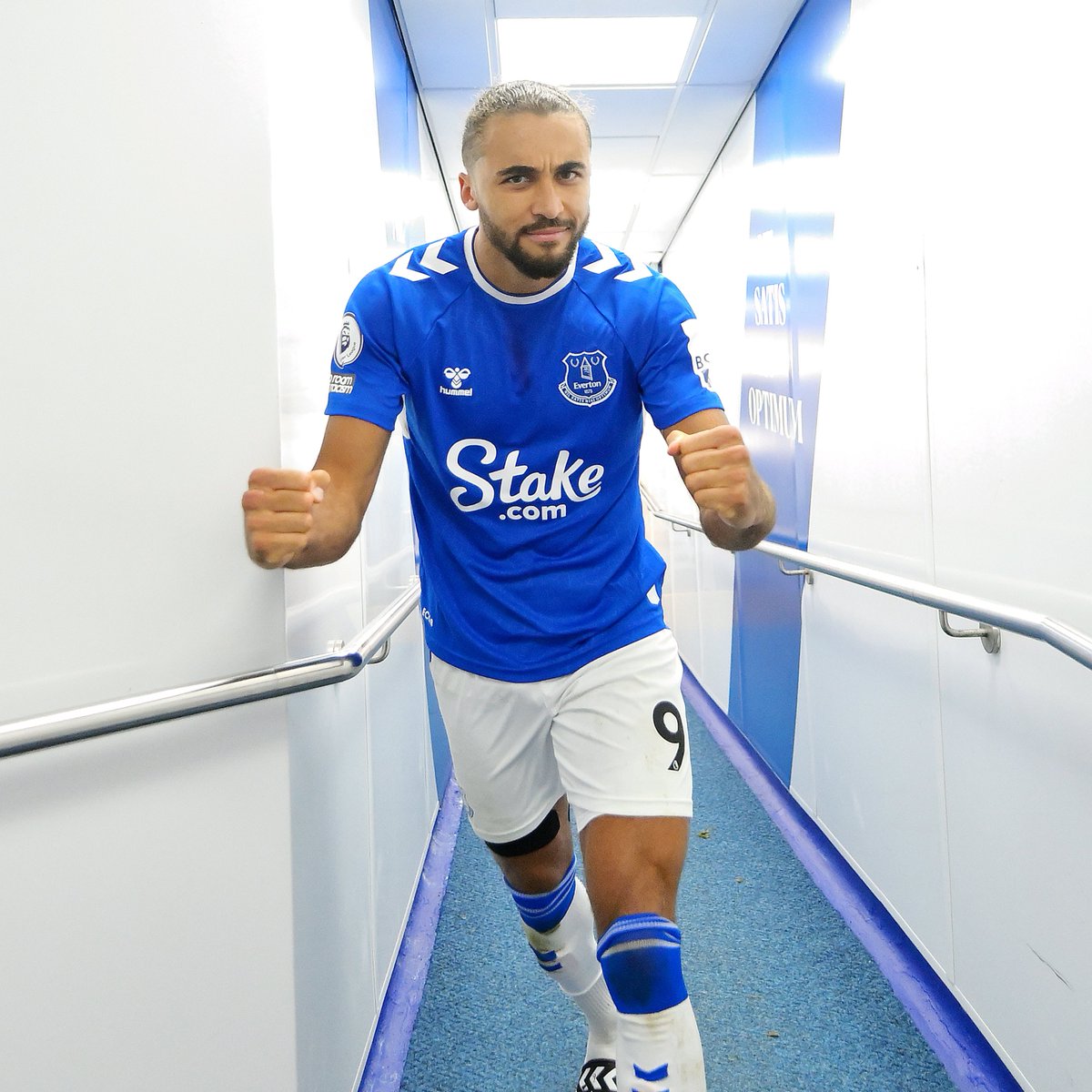 Everton's tweet photo. Our #9. ✊ https://t.co/RTbYRFlnIi