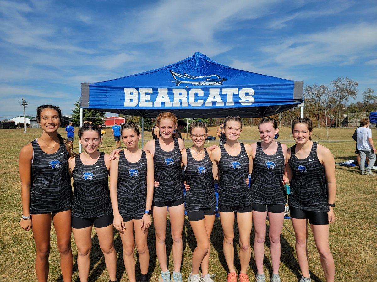 WVCROSSCOUNTRY's tweet photo. Girls and Boys XC are state bound! 
Way to go @WVBearcats ! https://t.co/Kxx5vg9AkP