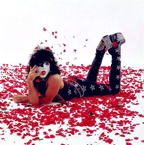 skullstar01's tweet photo. 🌟StarChild Saturday🌟
Hope my KISS Army is having a good weekend. Here's some Paul to make it better. ⭐
⚡☠️⚡
#KISSArmy #KISS #PaulStanley #StarChildSaturday #StarChild https://t.co/IEVohKe9ku